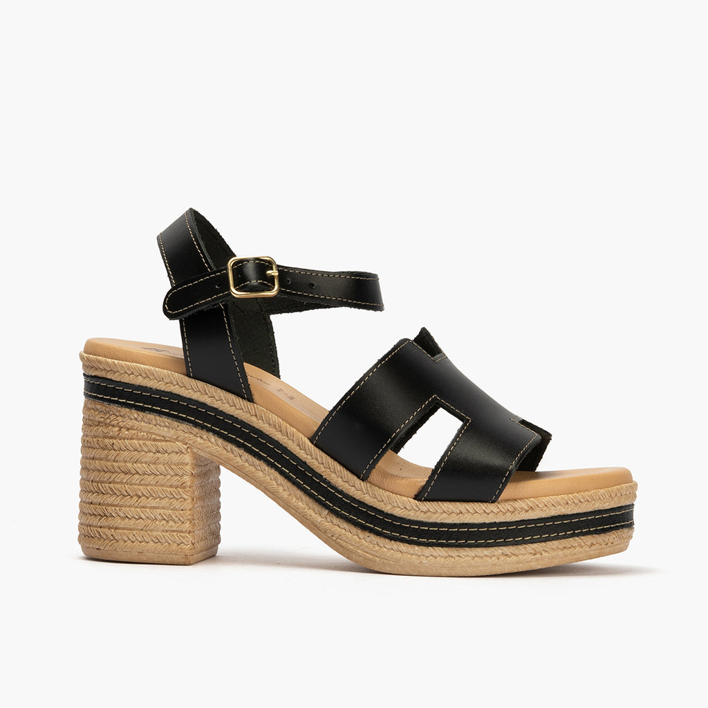 Sandalia con tacón alto en piel napa Negro