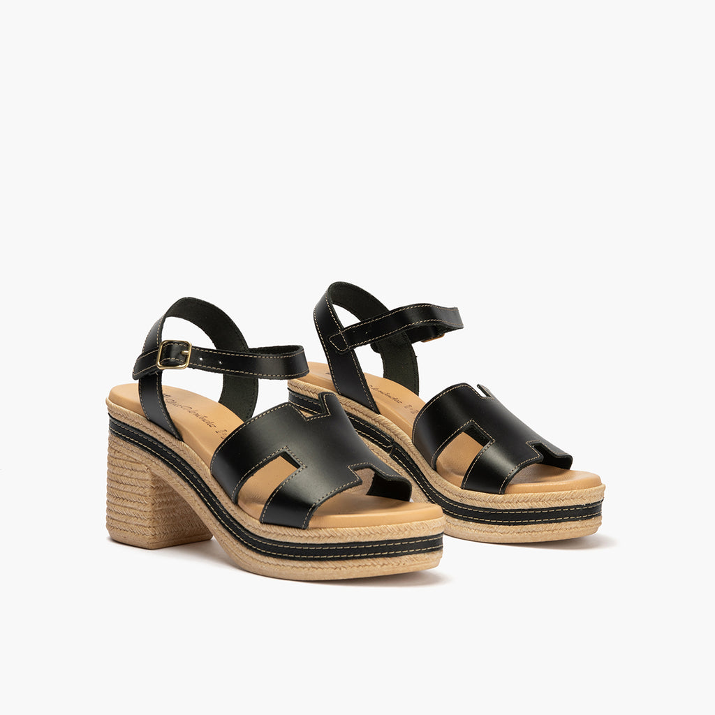 Sandalia con tacón alto en piel napa Negro