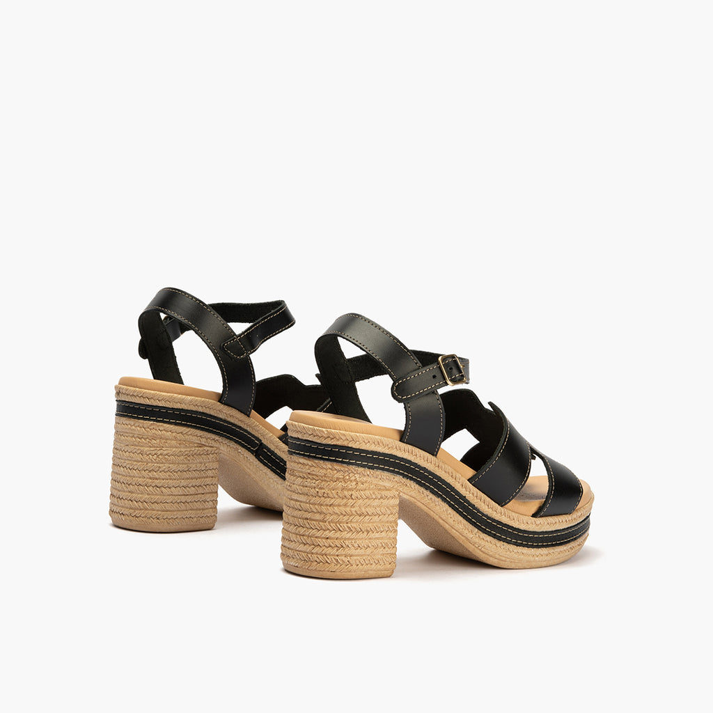 Sandalia con tacón alto en piel napa Negro