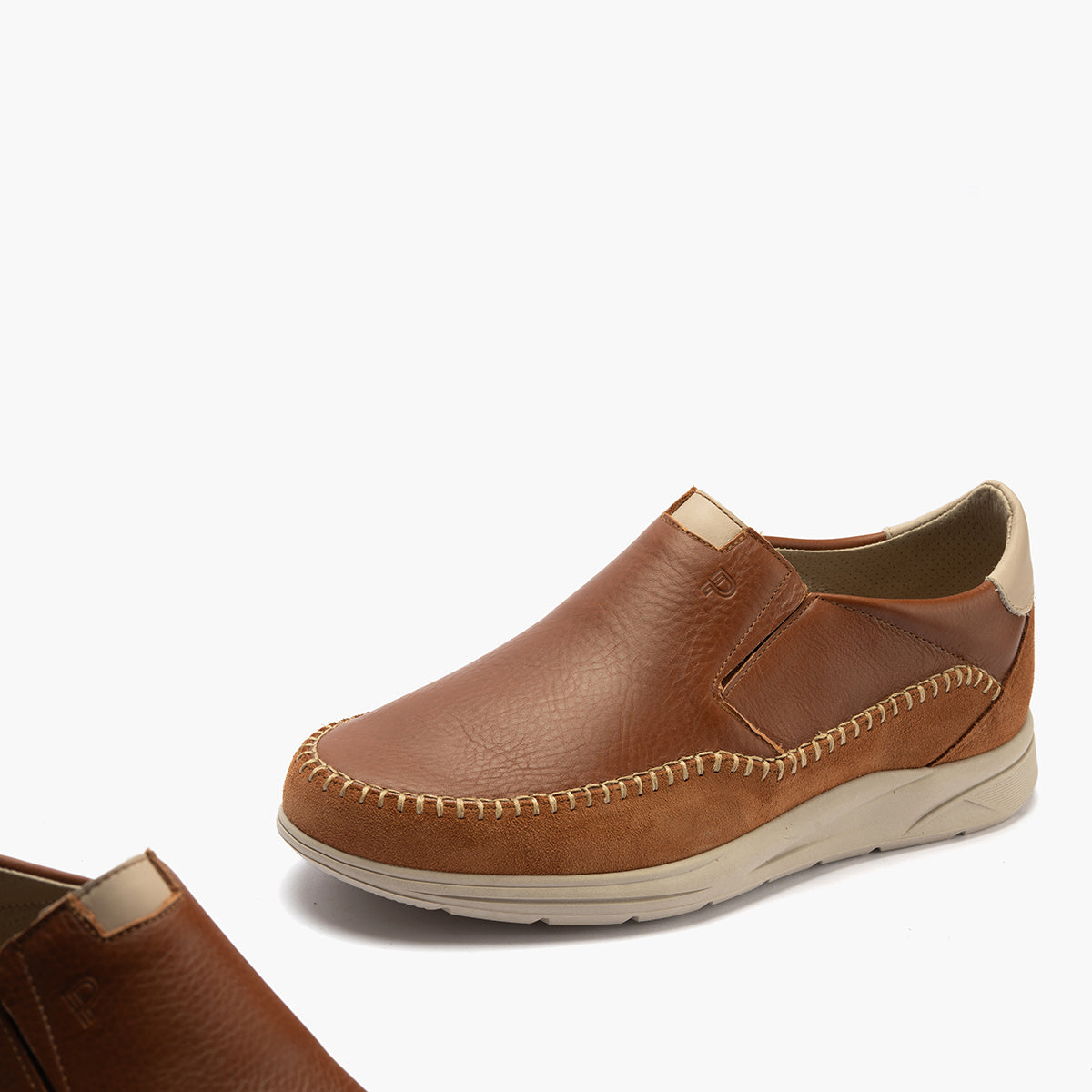 Zapato básico tipo slip-on para hombre Cuero