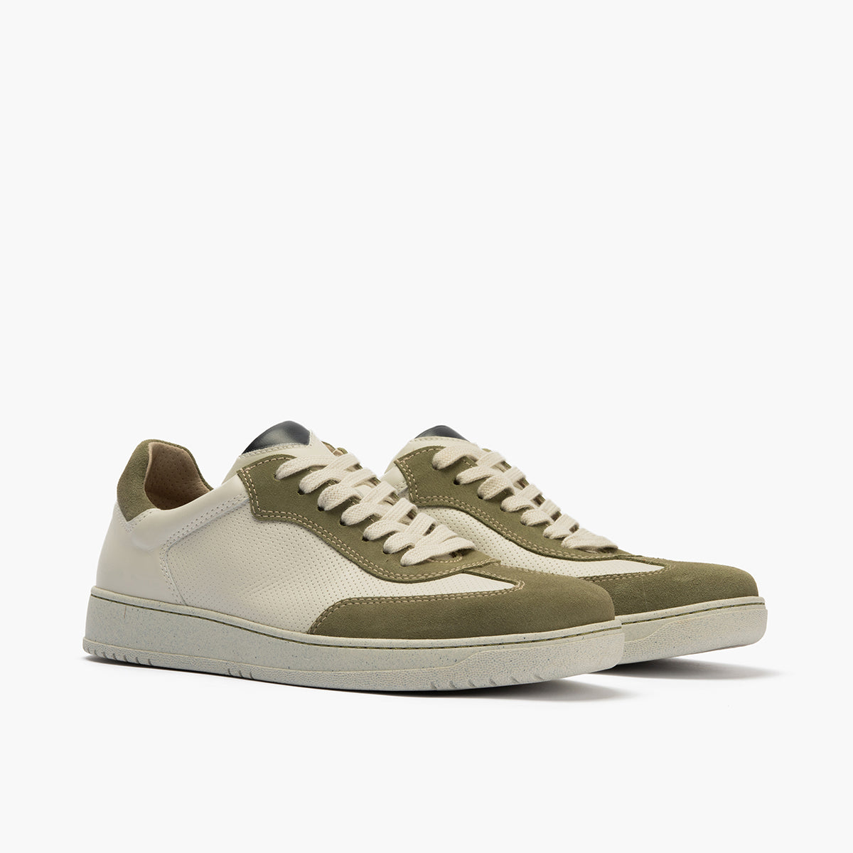 Deportivo para hombre en piel napa Oliva
