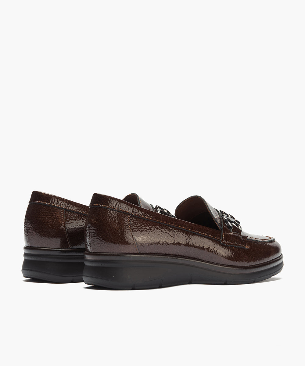 Mocasín en Charol con Adorno Marrón