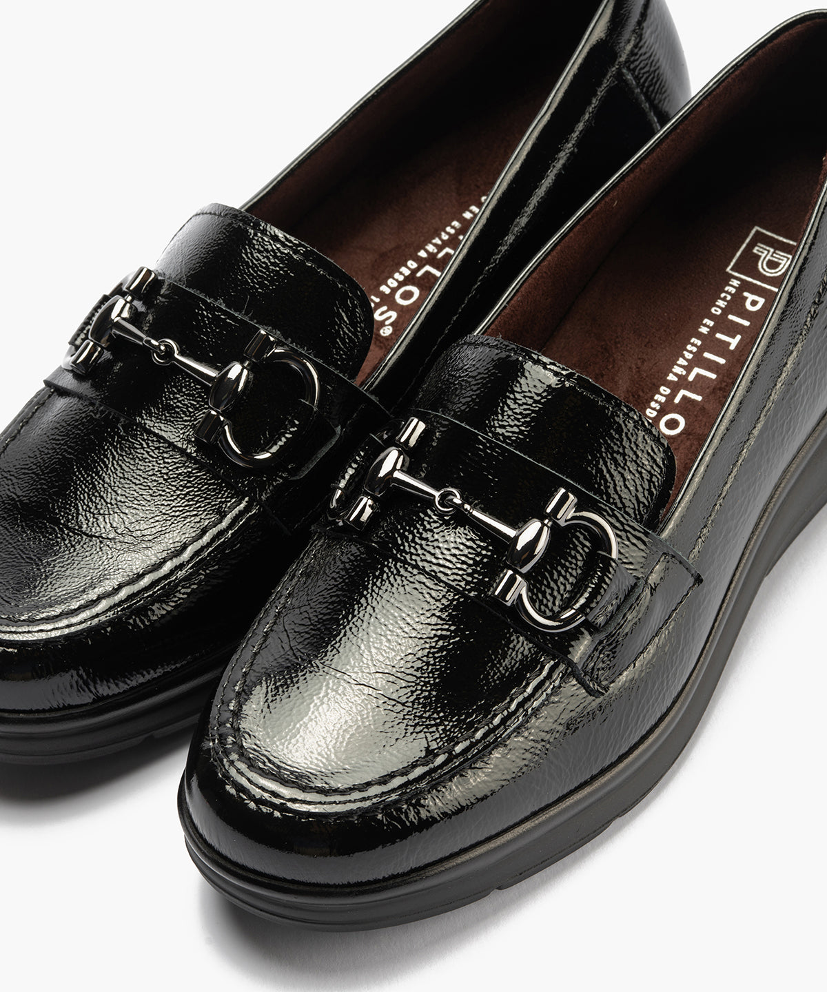 Mocasín en Charol con Adorno Negro