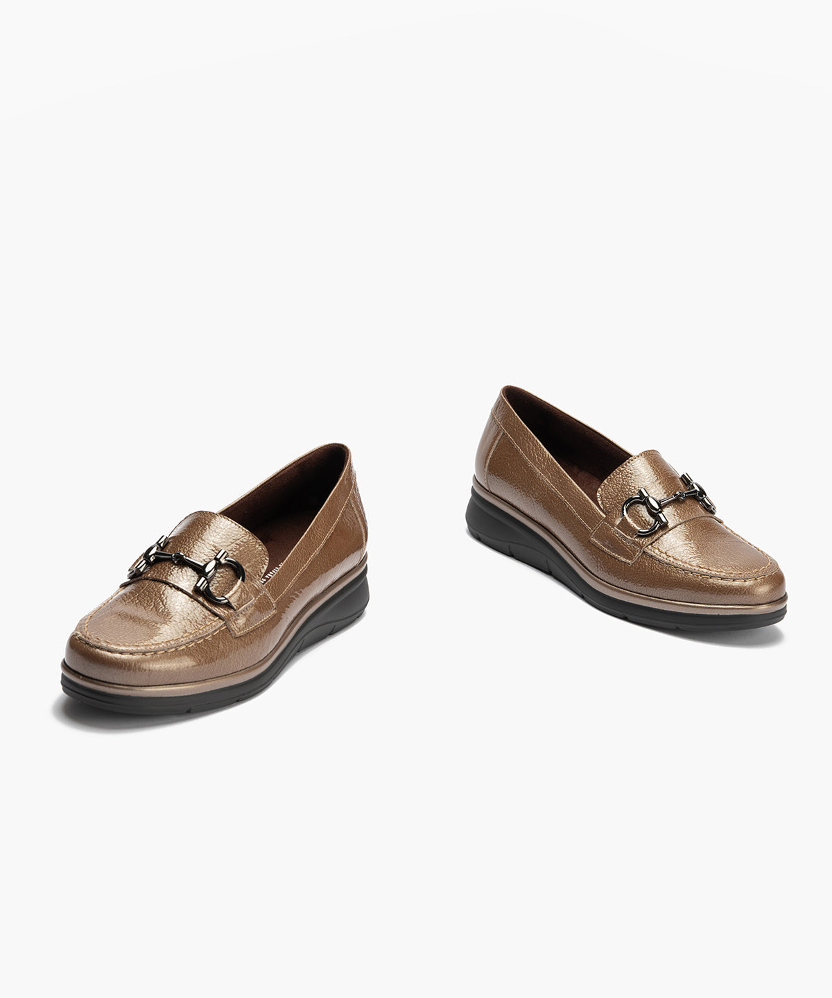 Mocasín en Charol con Adorno Topo