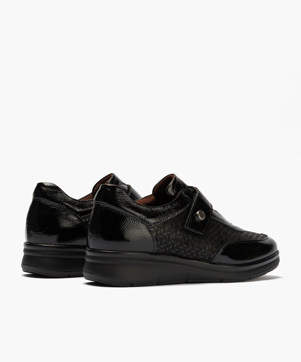 Deportivo con Velcro combinado Charol con Lycra Negro