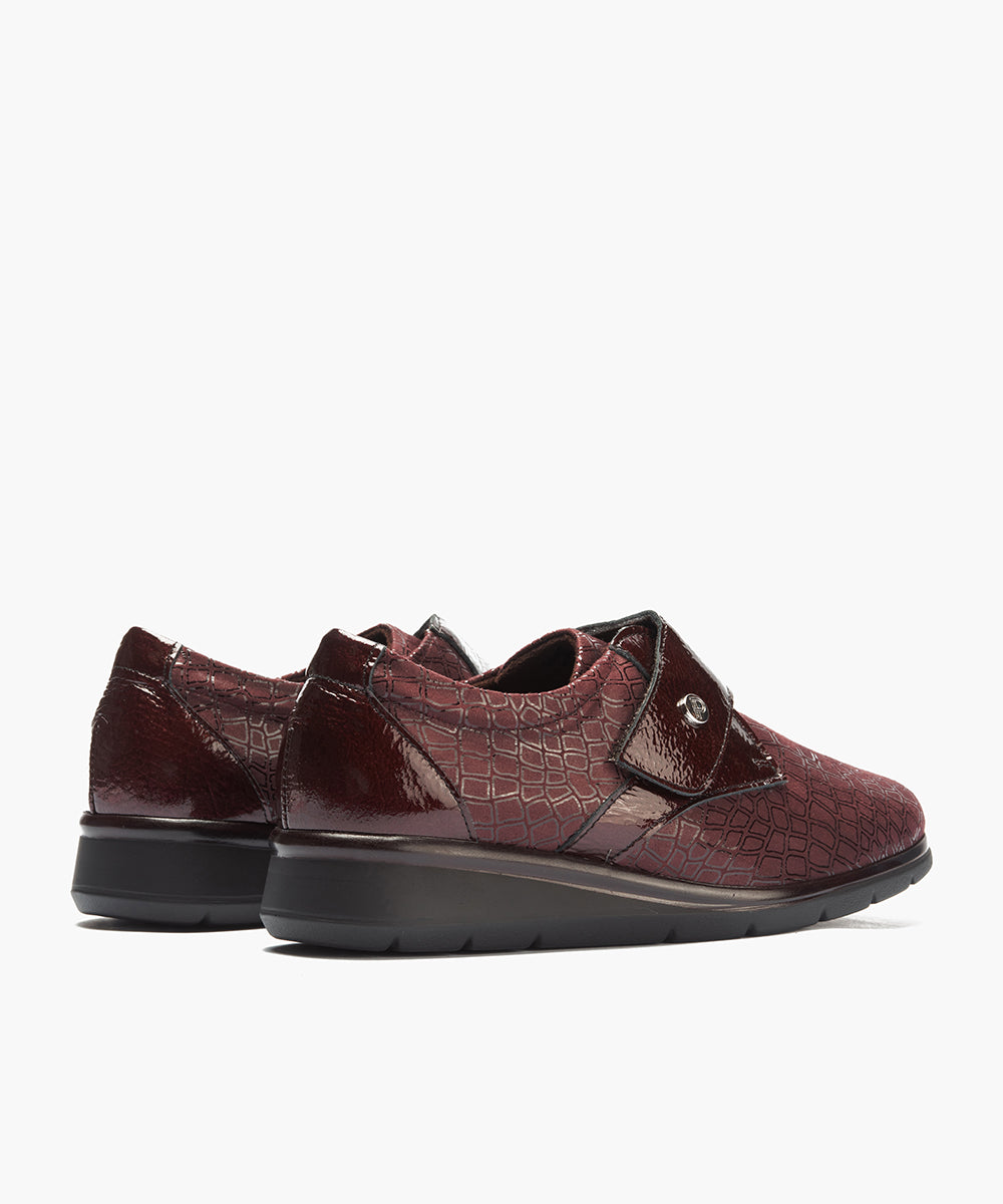 Blucher de velcro combinado lycra con charol Burdeos
