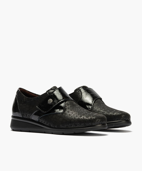 Blucher de velcro combinado lycra con charol Negro
