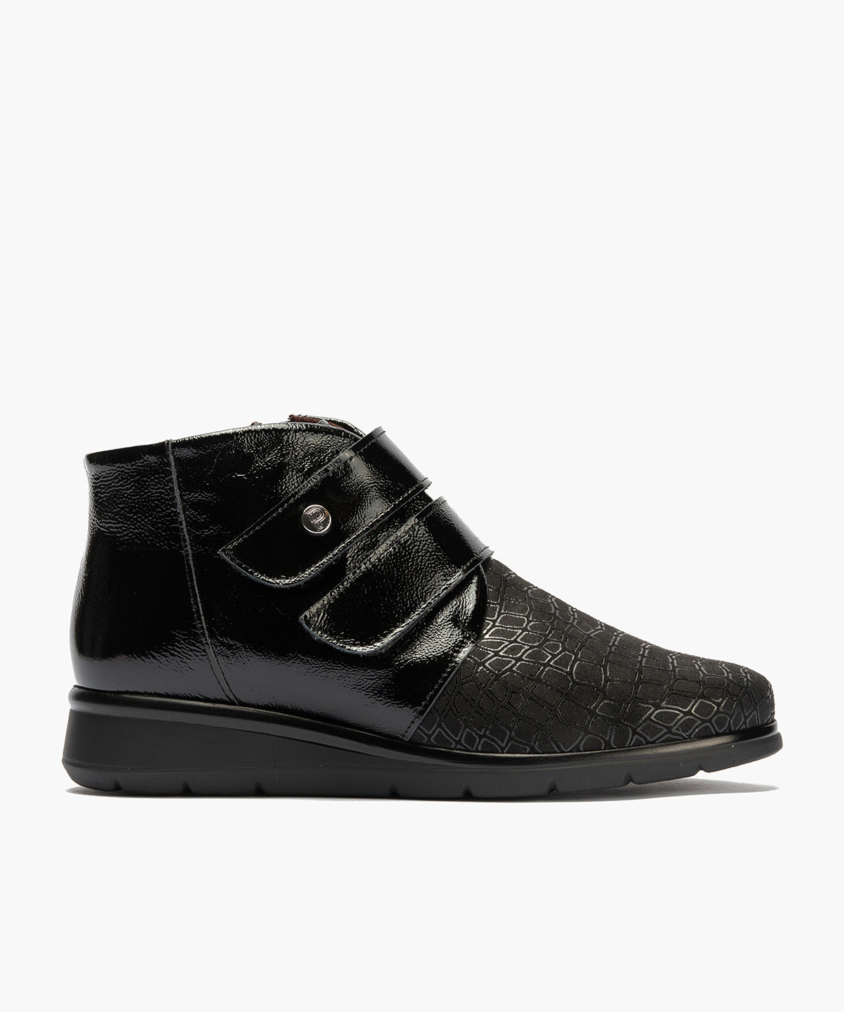 Botín con velcros y cremallera combinado lycra con charol Negro