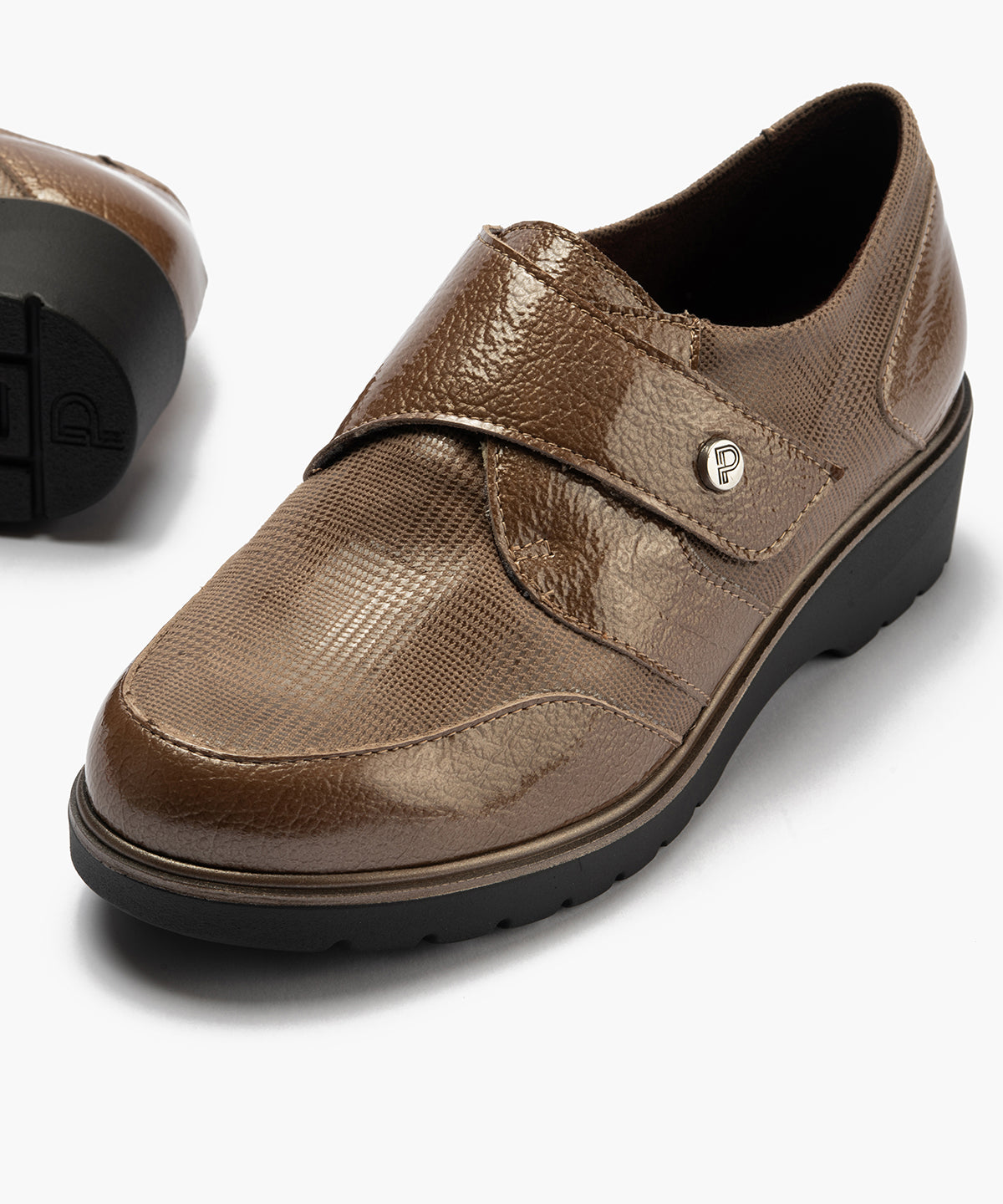 Blucher con velcro combinado charol con lycra Topo
