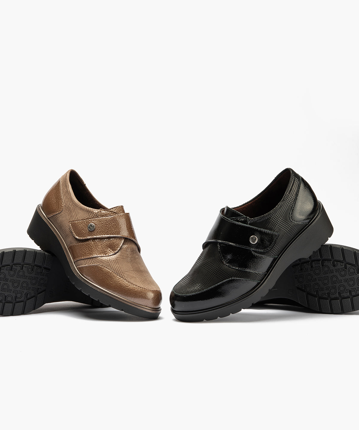 Blucher con velcro combinado charol con lycra Topo