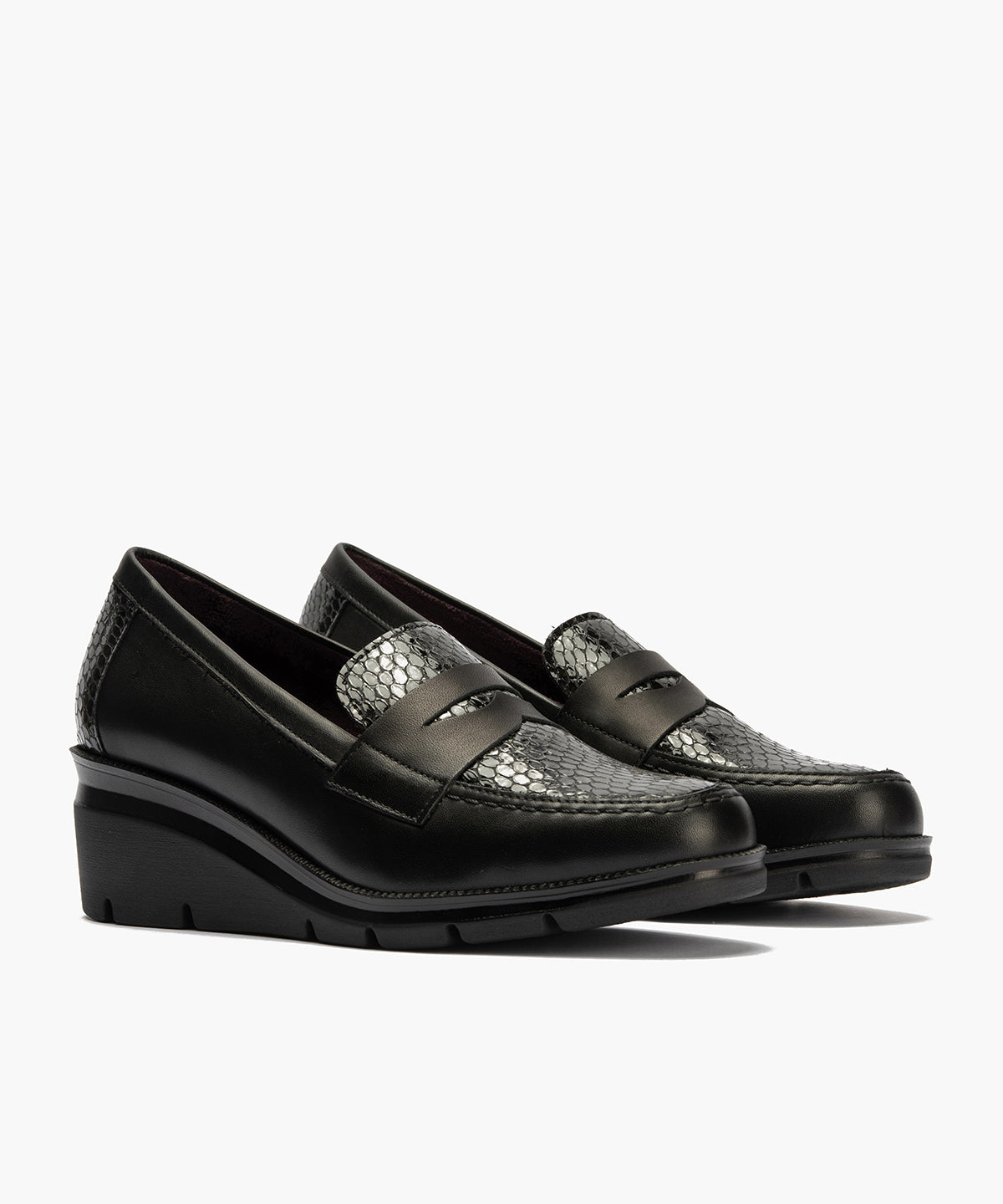 Mocasín combinado napa con serpiente charol Negro