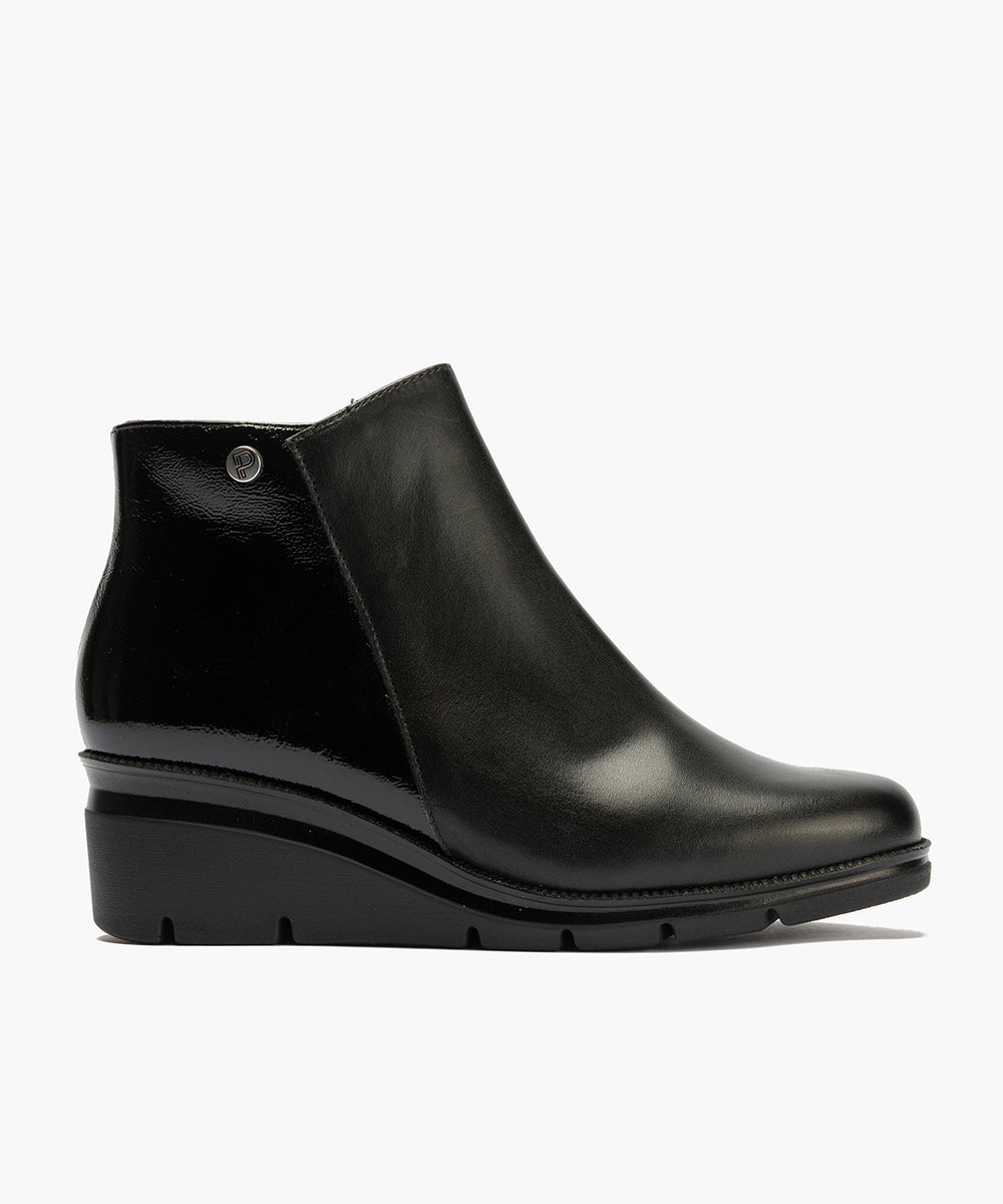 Botín con cremallera combinado napa con charol Negro