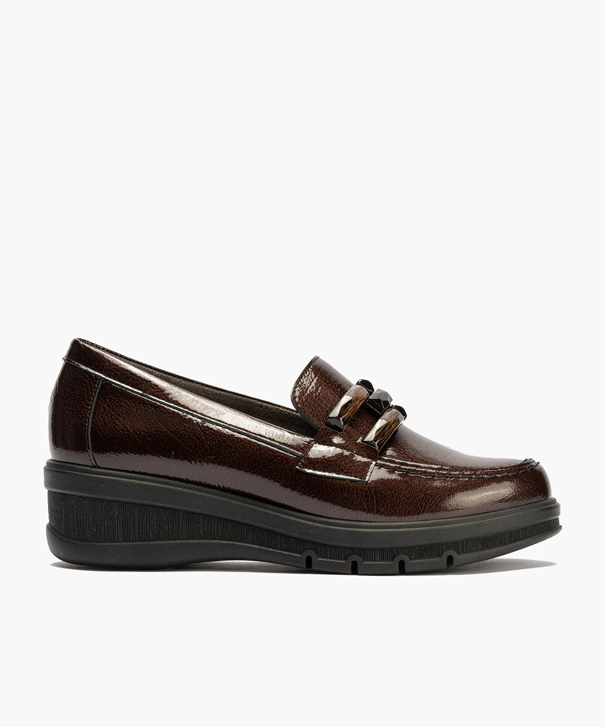 Mocasín adorno en charol Marrón