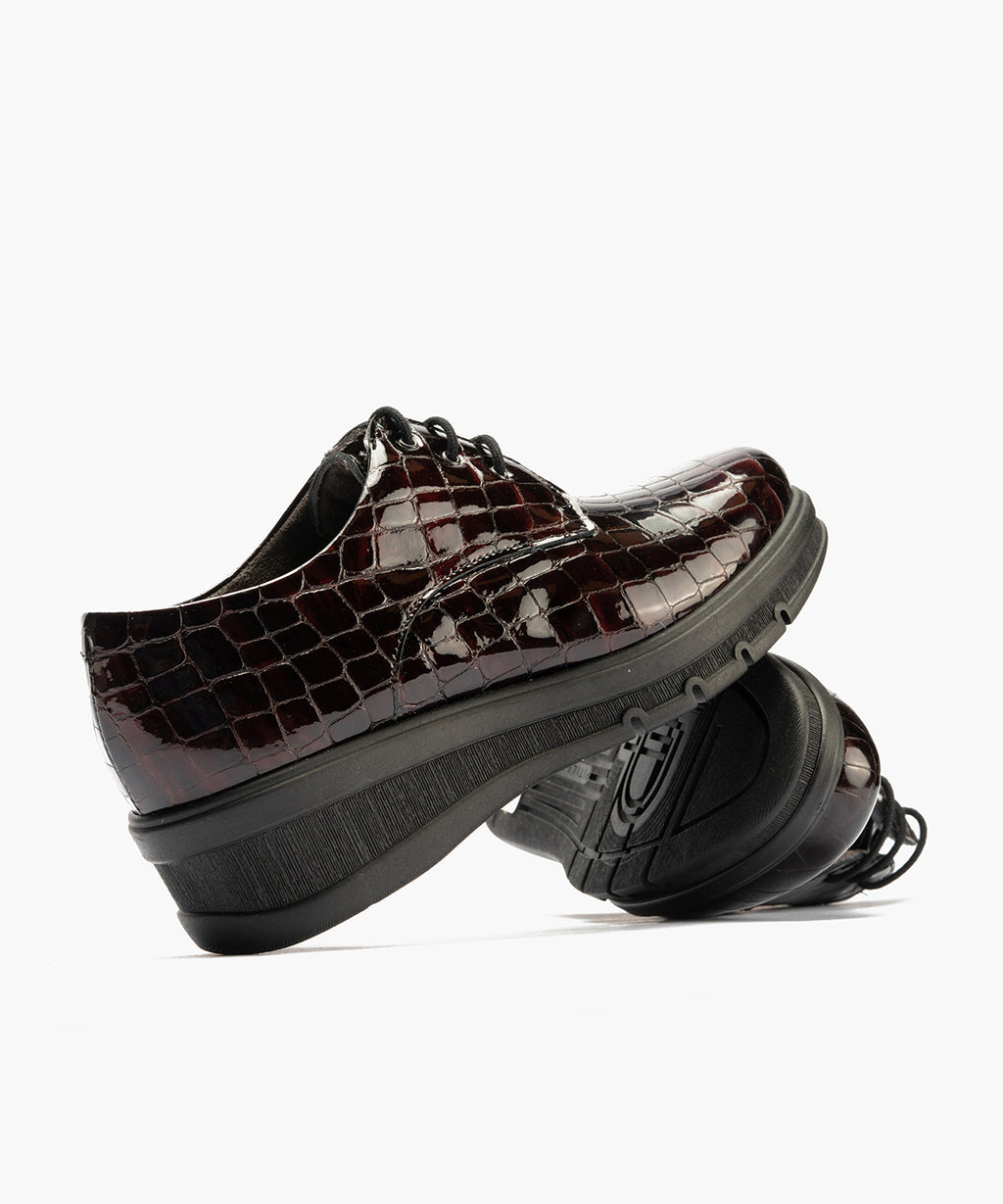 Blucher en charol coco Burdeos