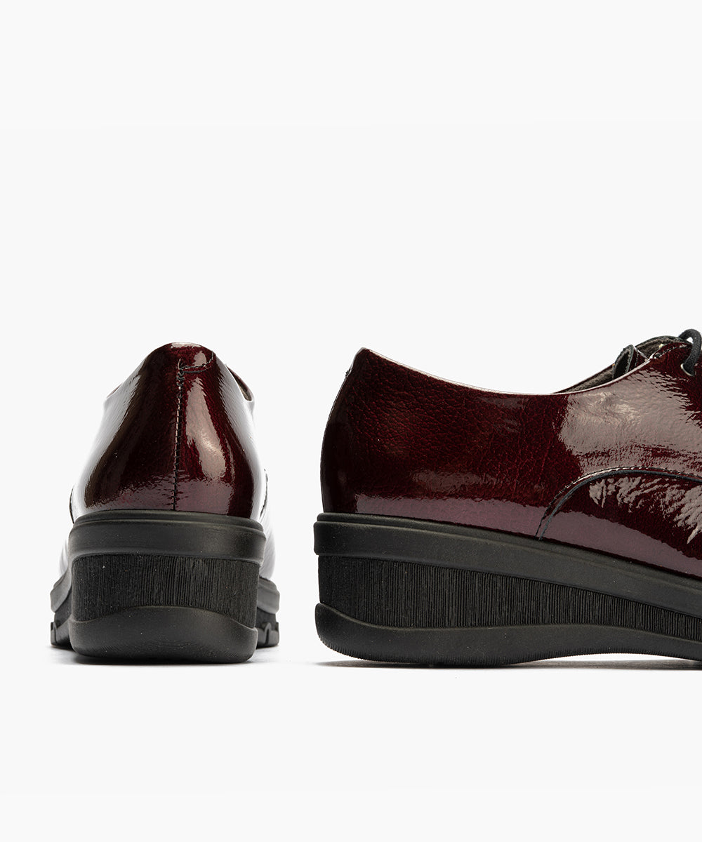 Blucher en Charol Burdeos