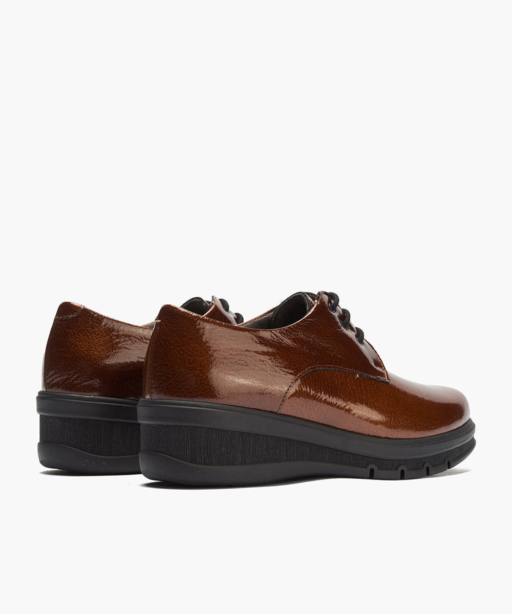 Blucher en Charol Cuero