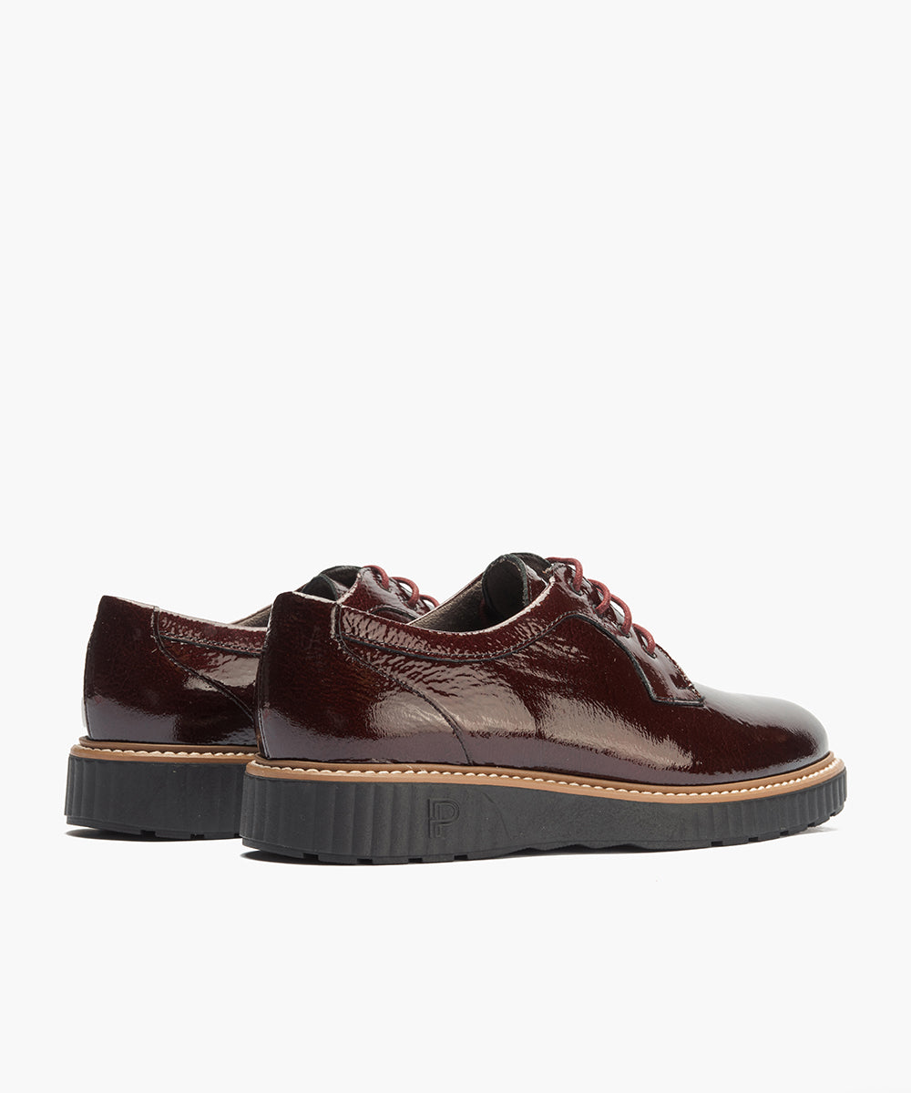 Blucher en Charol Burdeos