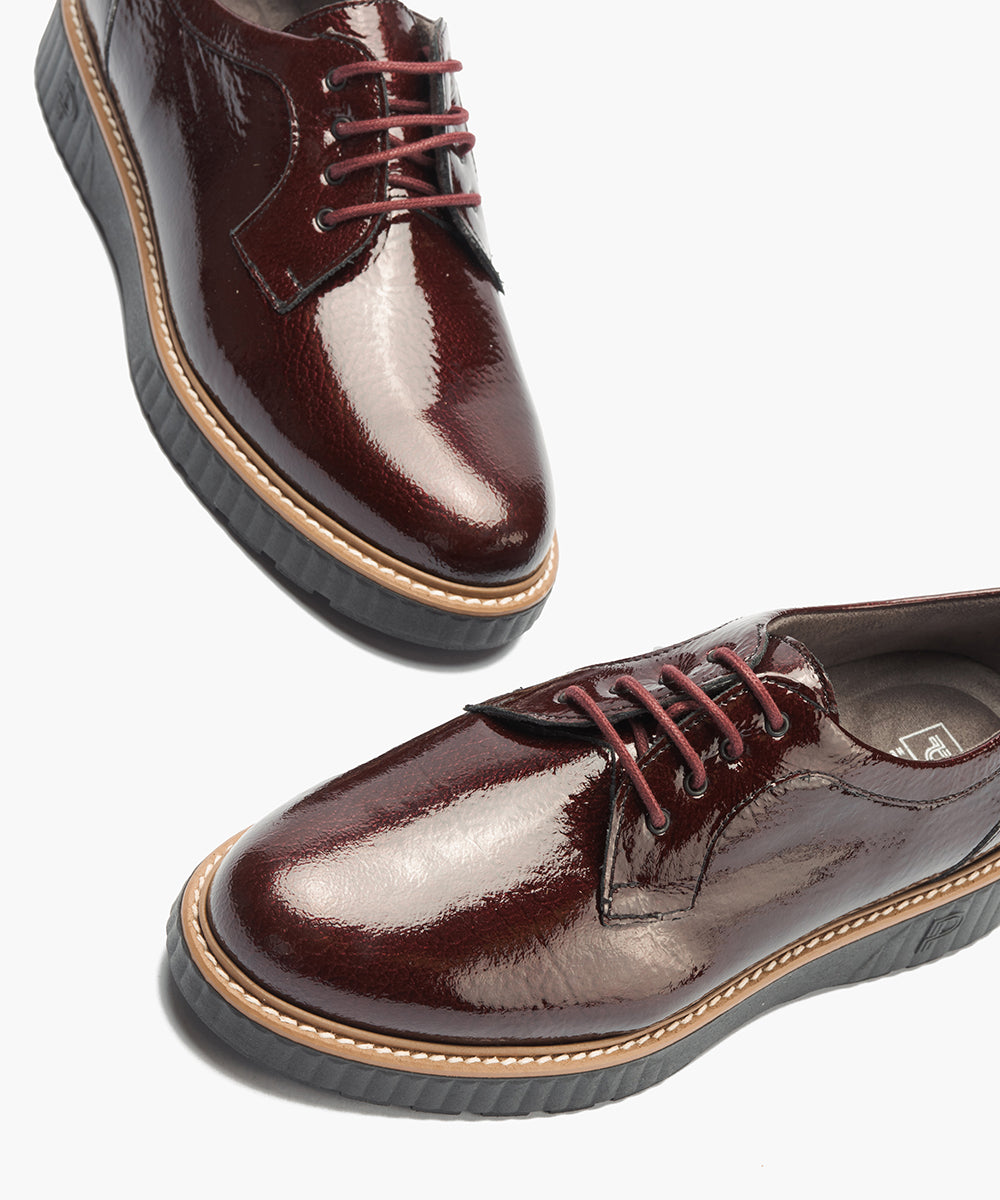 Blucher en Charol Burdeos