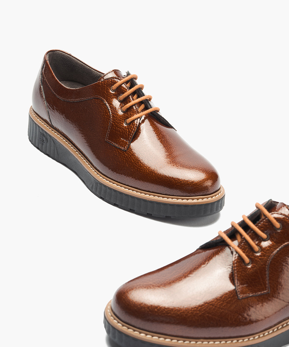 Blucher en Charol Cuero