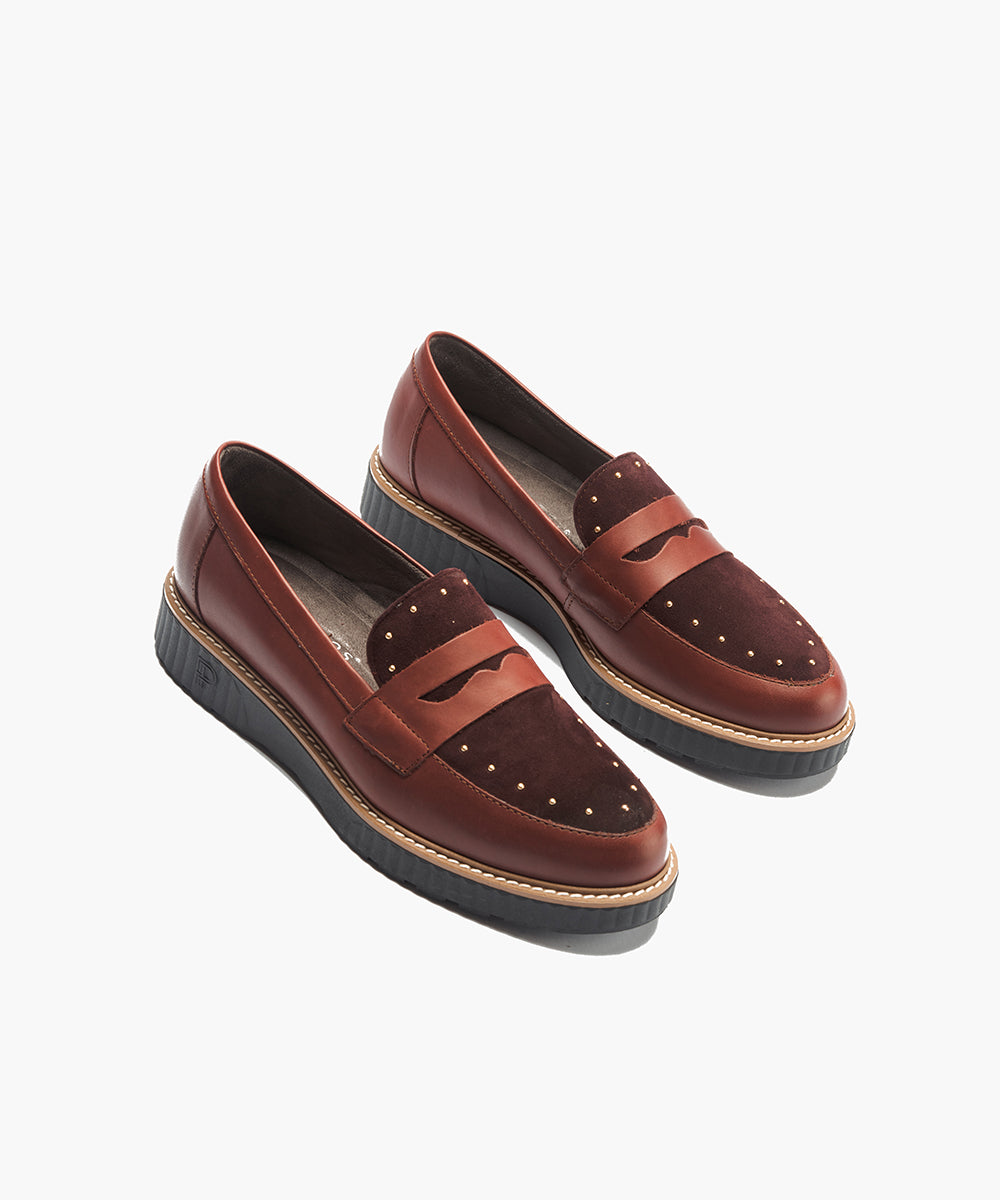 Mocasín tachas combinado napa con ante Burdeos