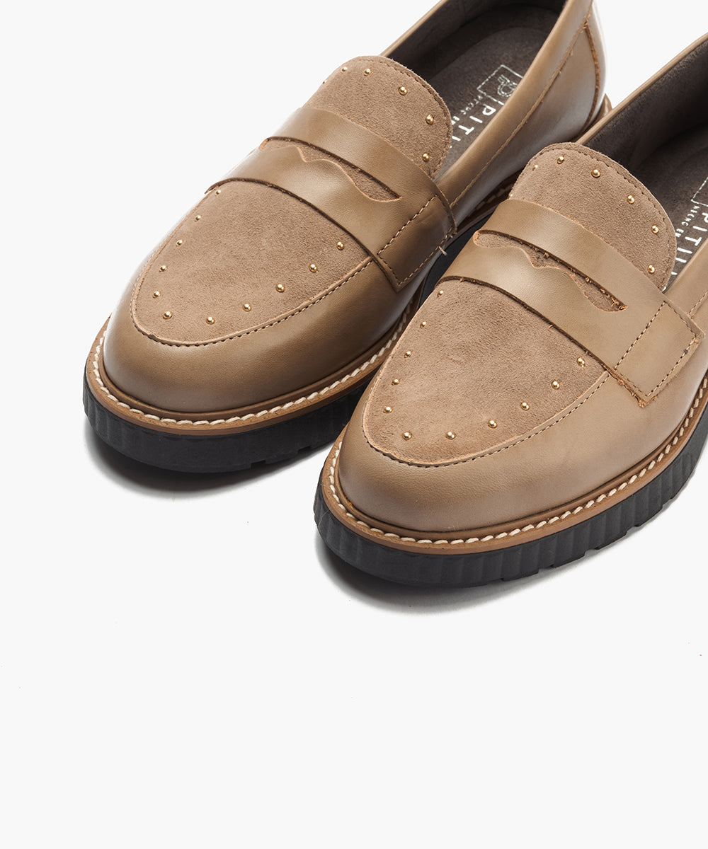 Mocasín tachas combinado napa con ante Topo