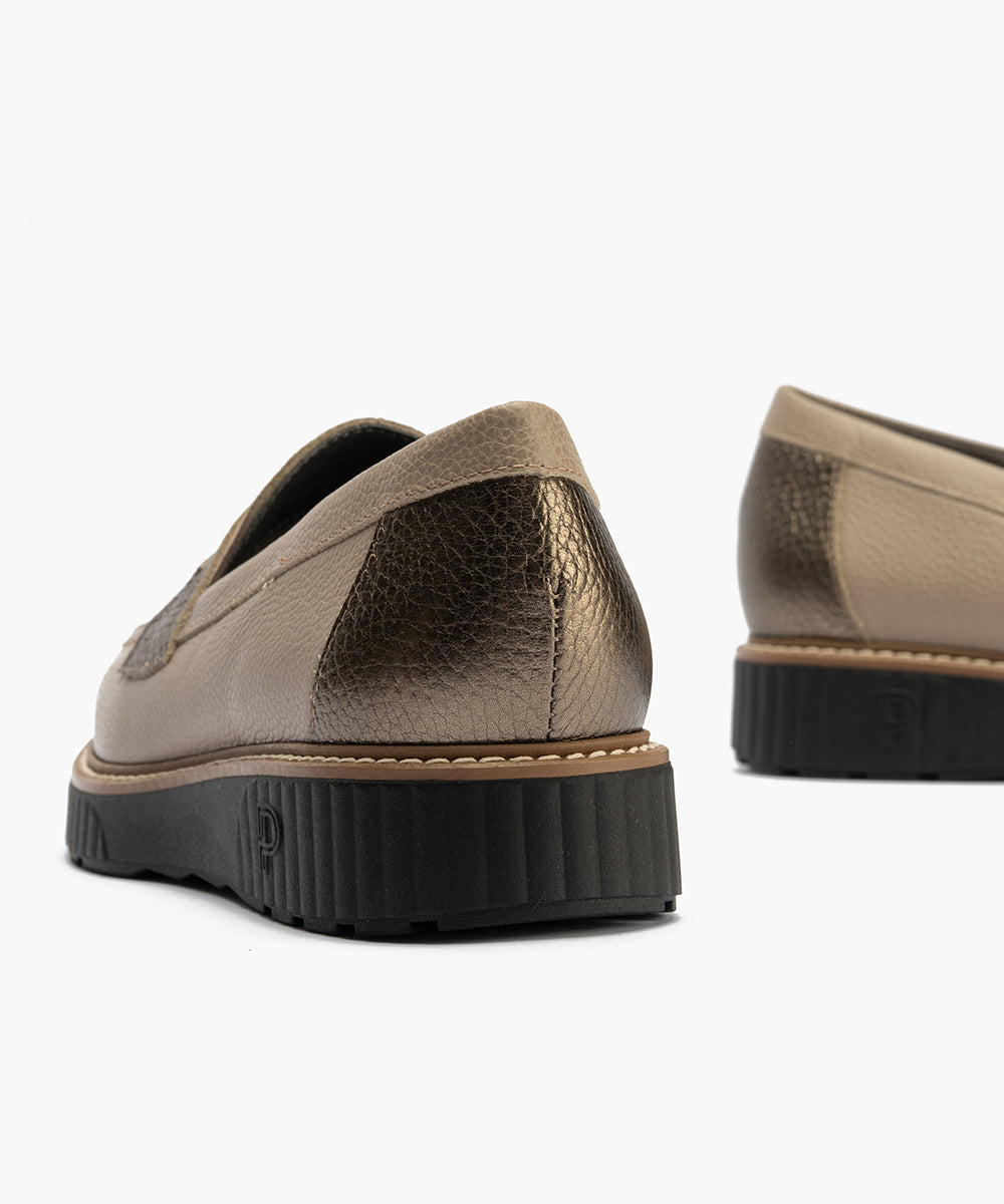 Mocasín antifaz combinado napa con ante y laminado Topo