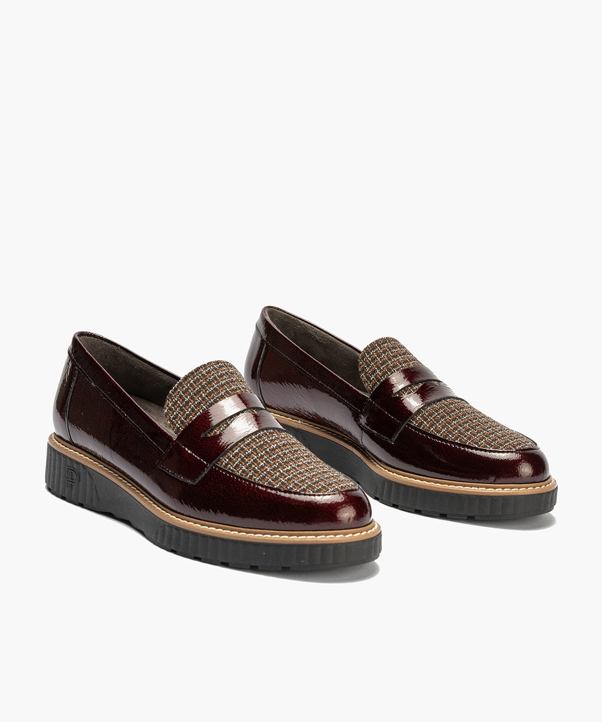 Mocasín antifaz combinado charol con tejido Burdeos