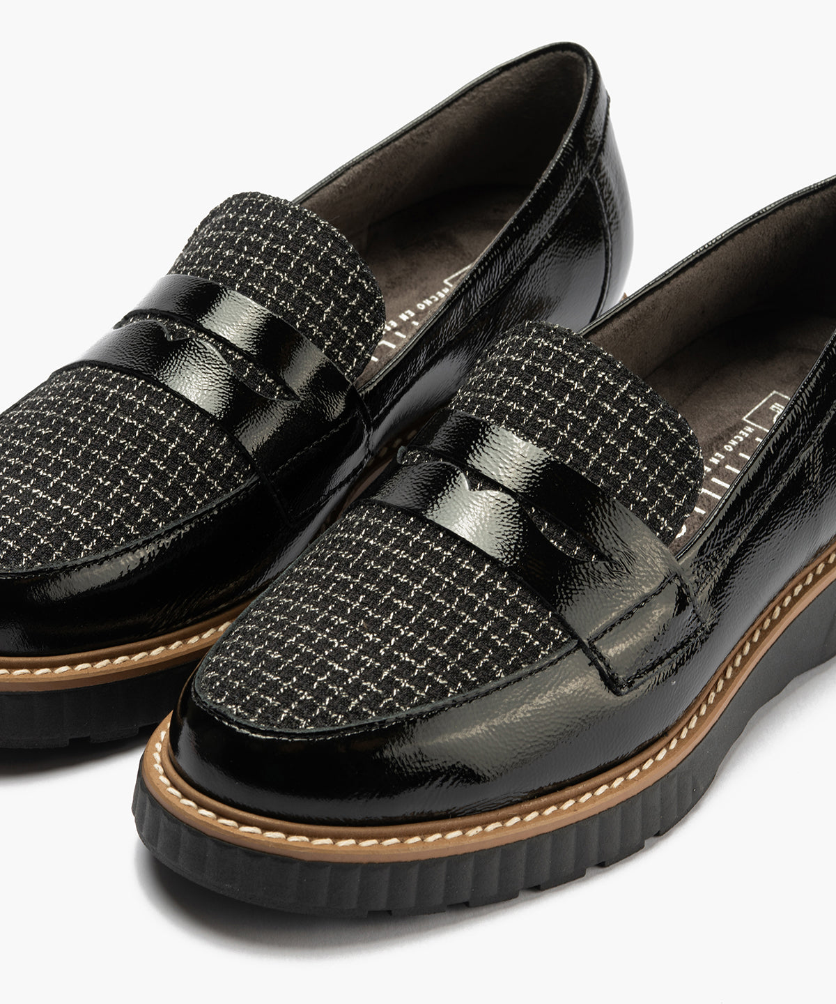 Mocasín antifaz combinado charol con tejido Negro