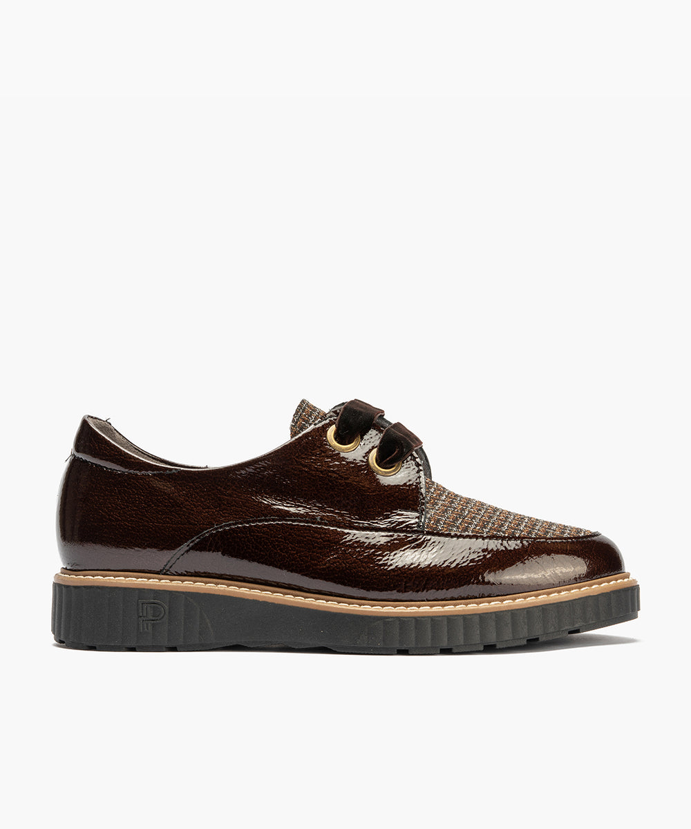 Blucher cordón terciopelo combinado charol con tejido Marrón
