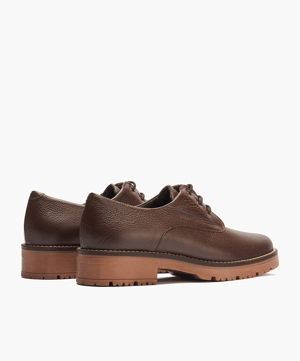 Blucher en napa con grano Marrón