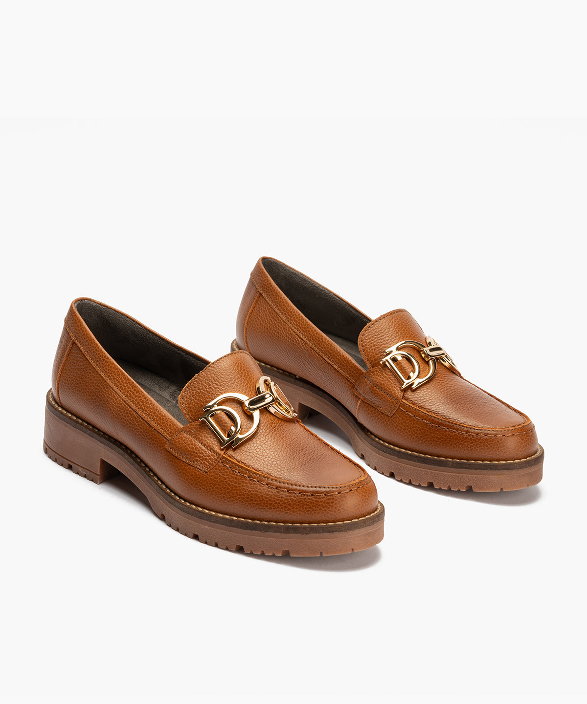 Mocasín en napa con grano con detalle adorno Cuero