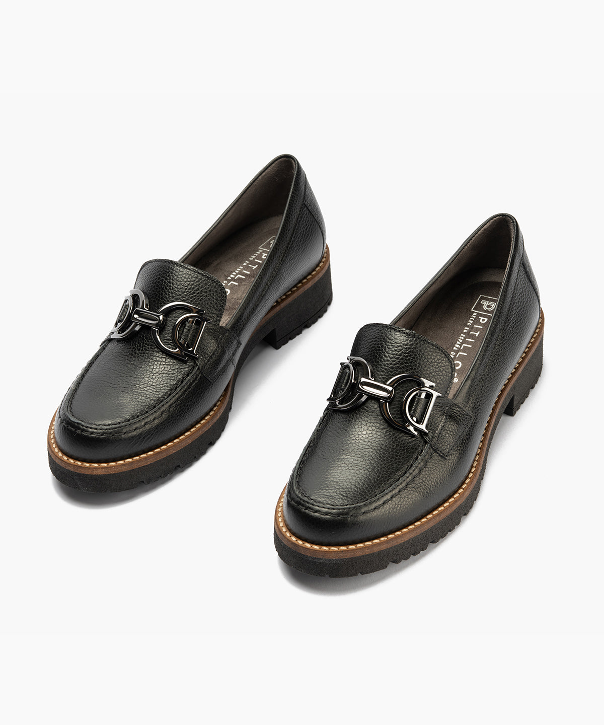 Mocasín en napa con grano con detalle adorno Negro