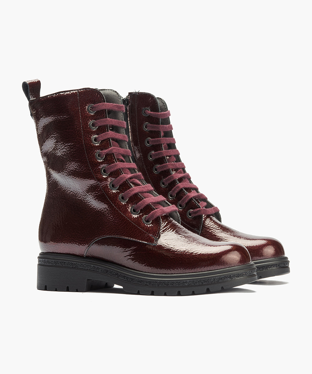 Bota militar en charol con cremallera Burdeos