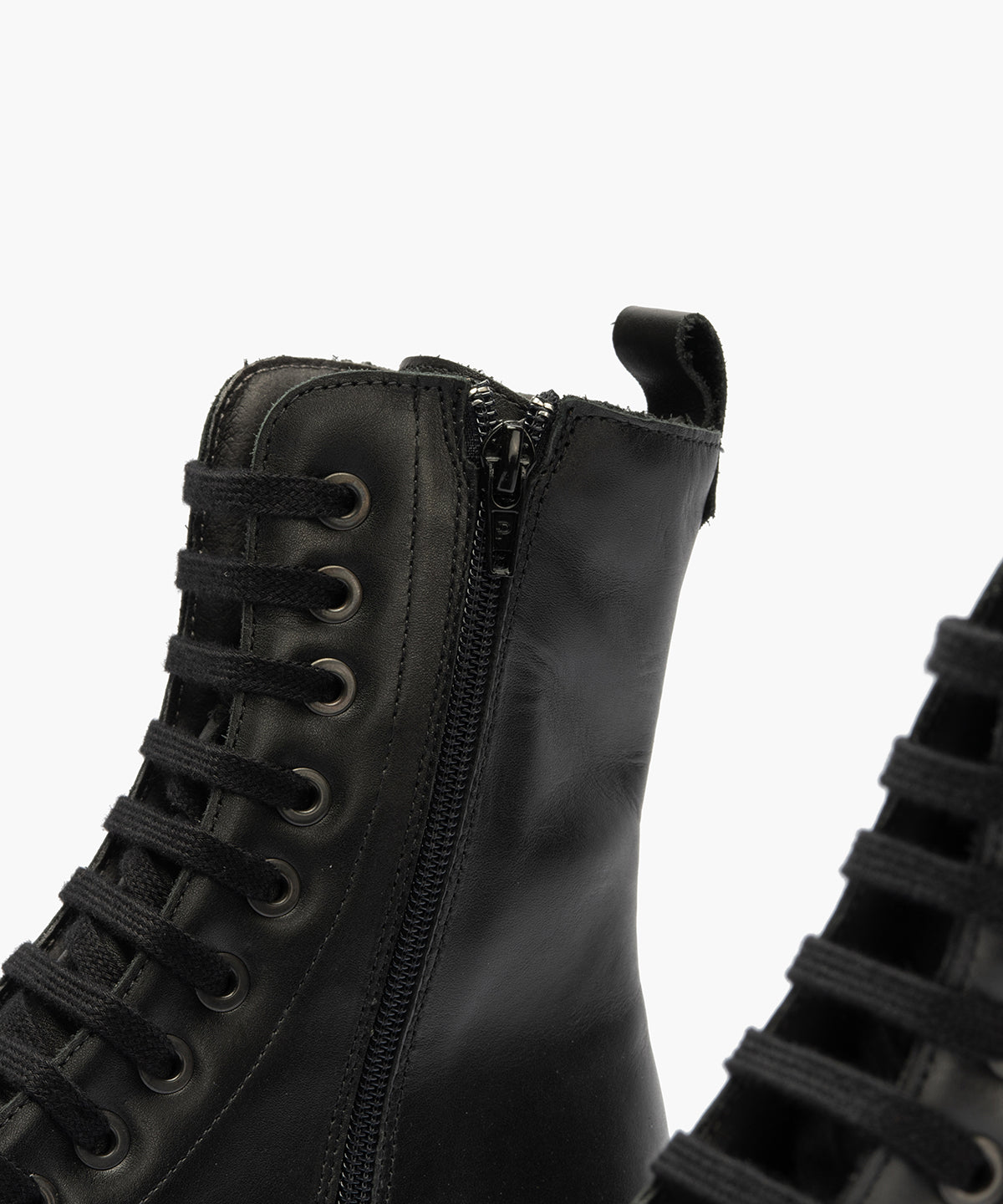 Bota militar en napa con cremallera Negro
