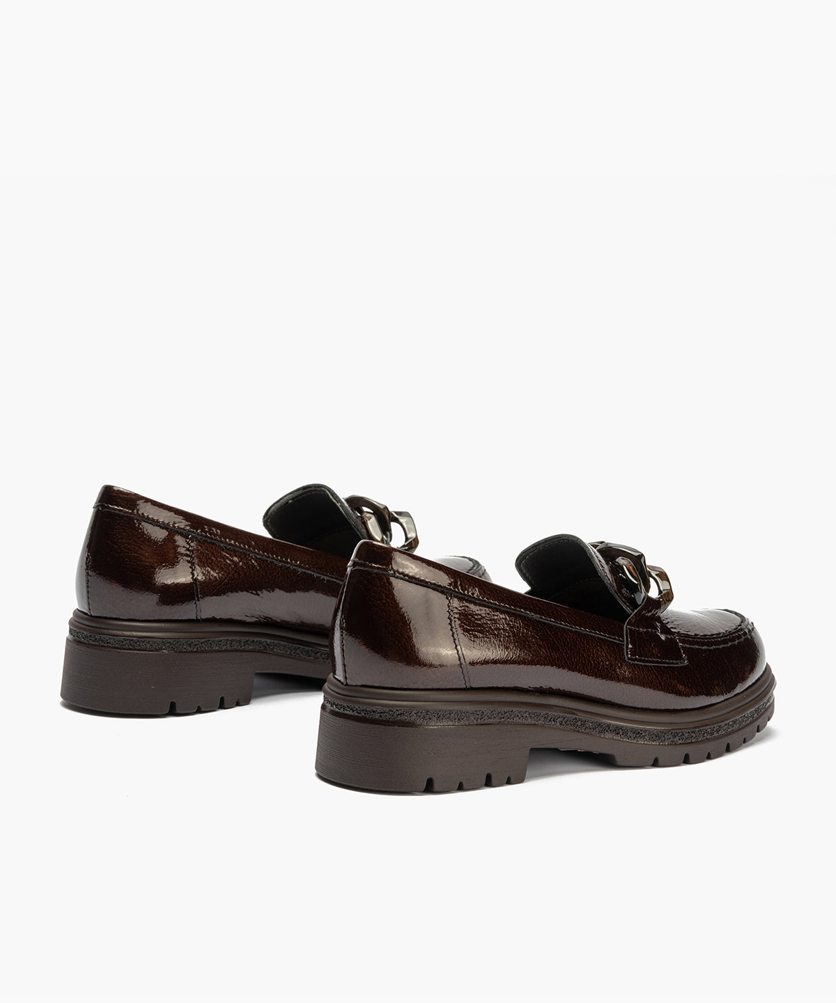 Mocasín en charol con adorno Marrón