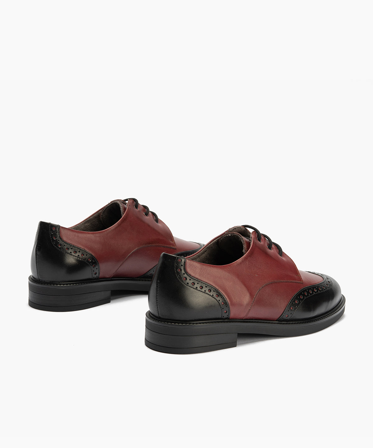 Blucher picados combinado en napa bicolor Negro-Burdeos