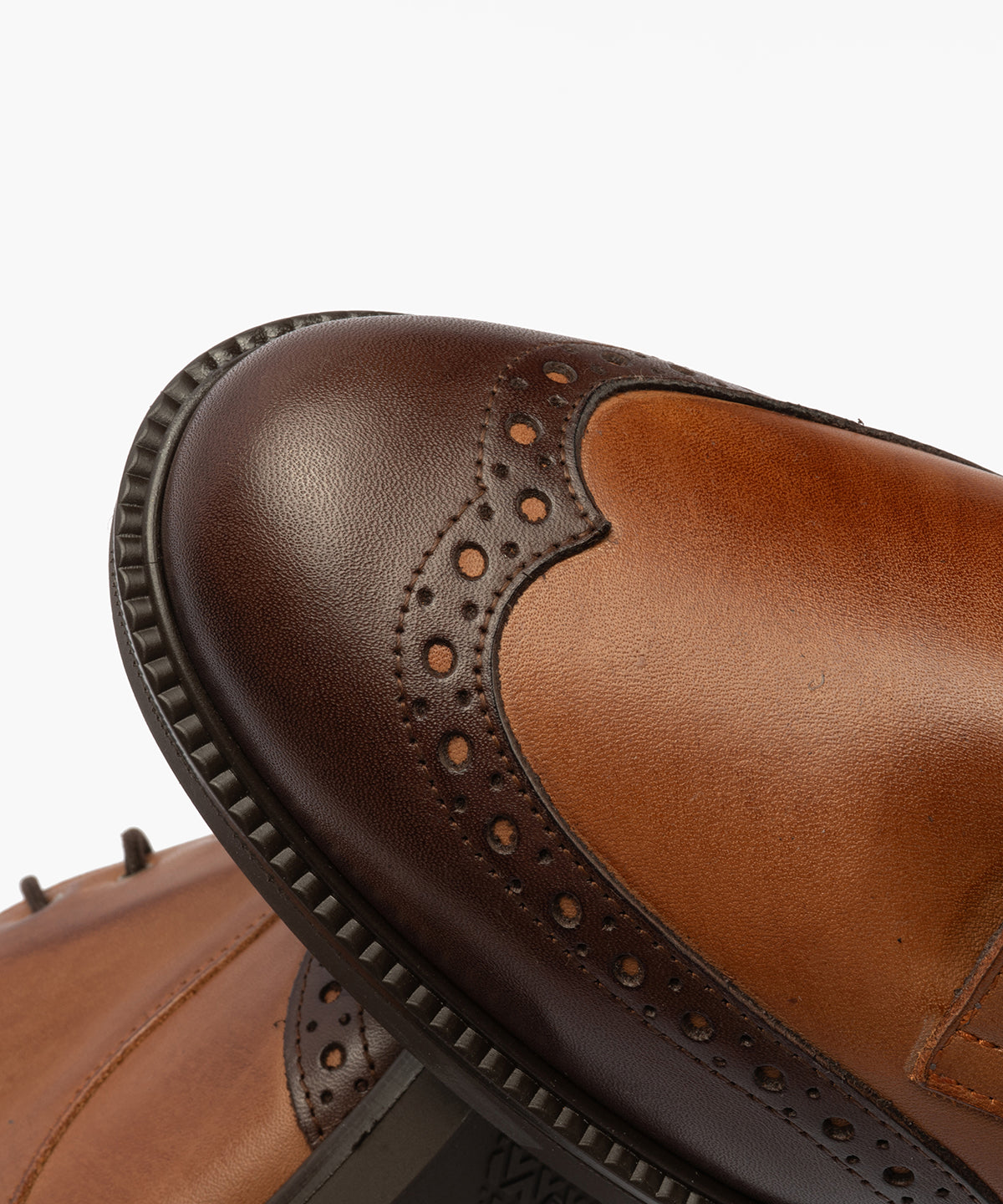 Blucher picados combinado en napa bicolor Marrón-Cuero