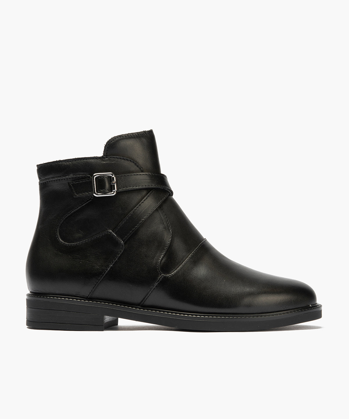 Botín en napa con detalle hebilla lateral cruzada Negro