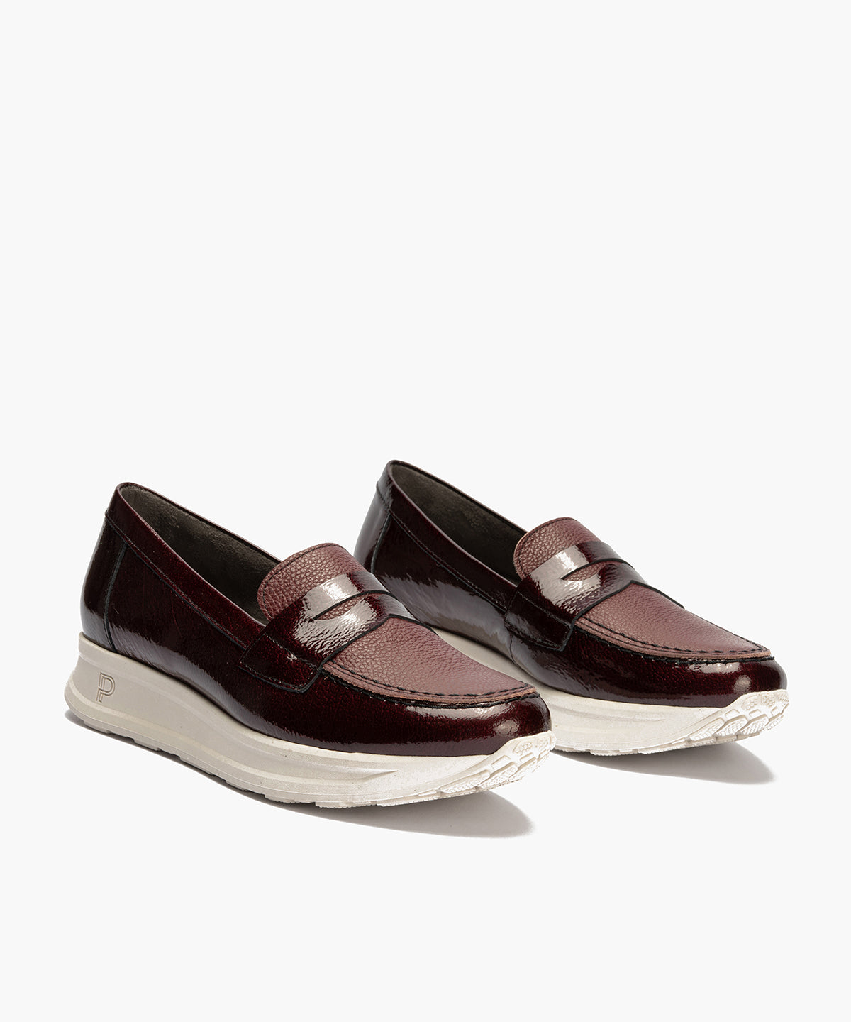 Mocasín antifaz combinado charol con napa grano Burdeos