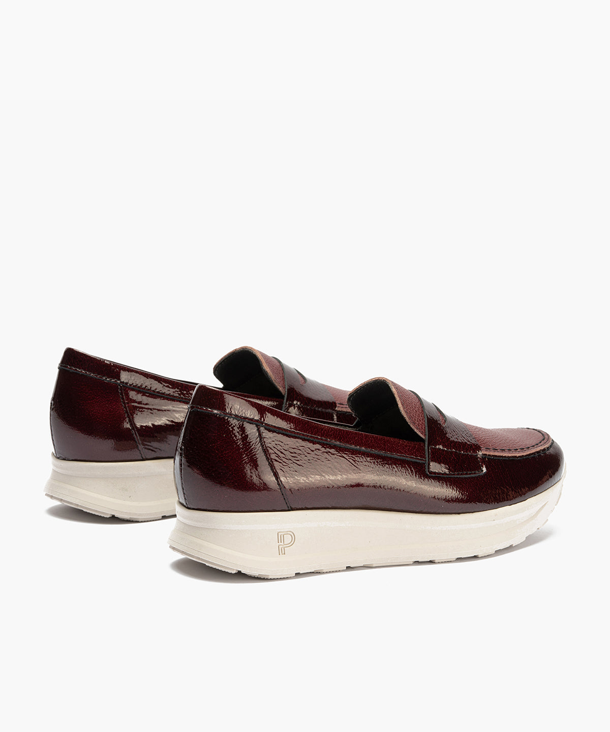 Mocasín antifaz combinado charol con napa grano Burdeos