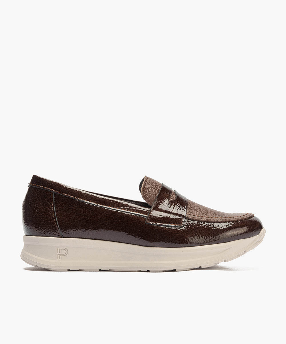 Mocasín antifaz combinado charol con napa grano Marrón