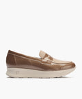 Mocasín antifaz combinado charol con napa grano Topo