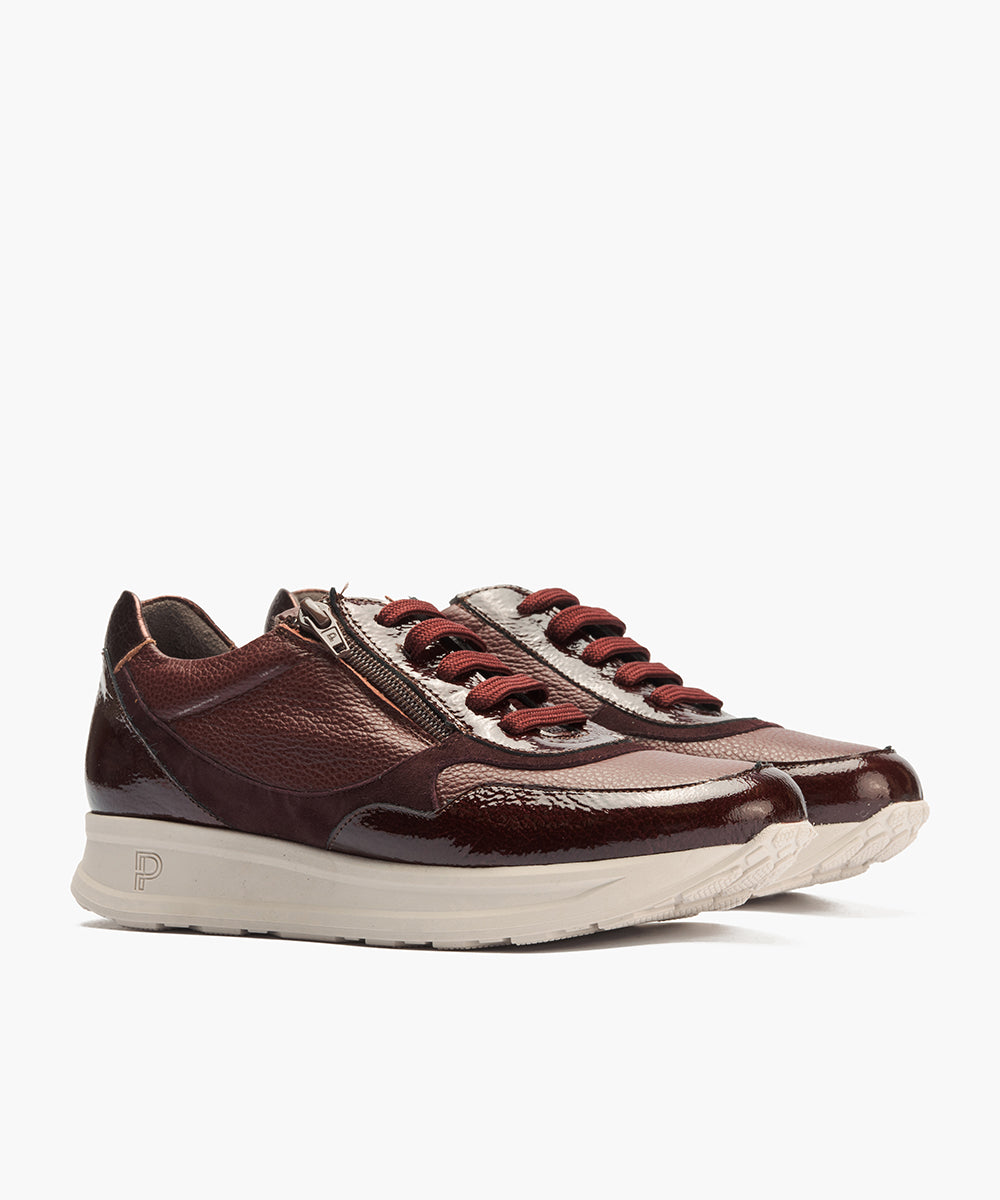 Deportivo combinado charol con napa grano con cremalleran Burdeos