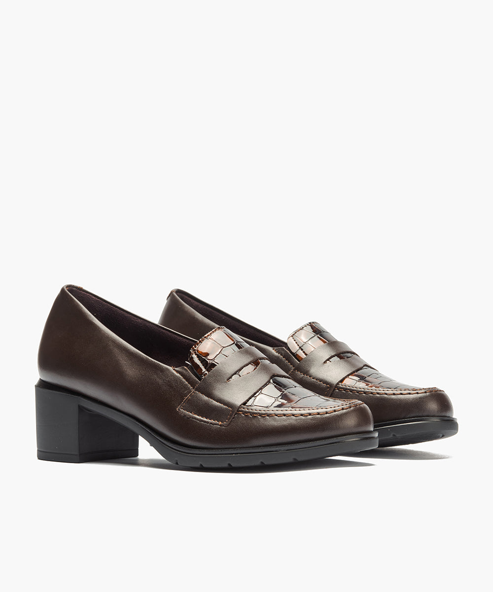 Mocasín antifaz combinado napa con charol coco Marrón