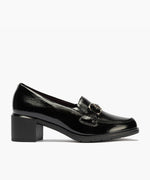 Mocasín adorno en charol Negro
