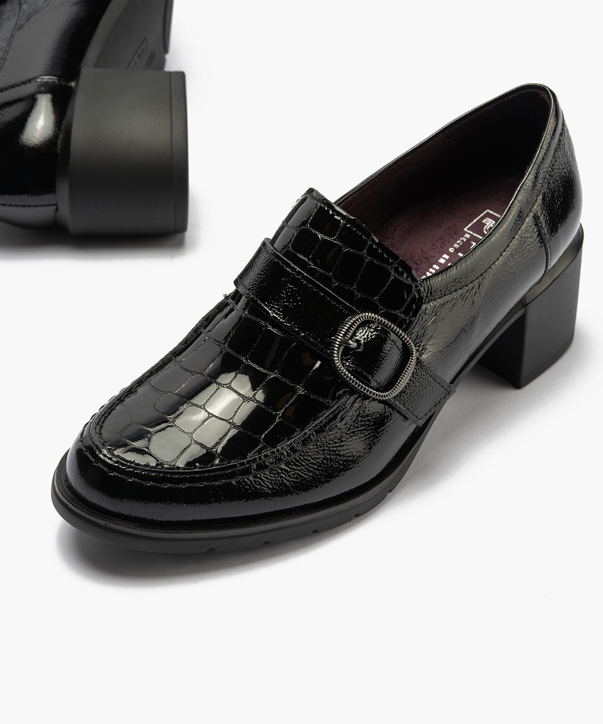 Abotinado combinado charol con charol coco detalle hebilla Negro