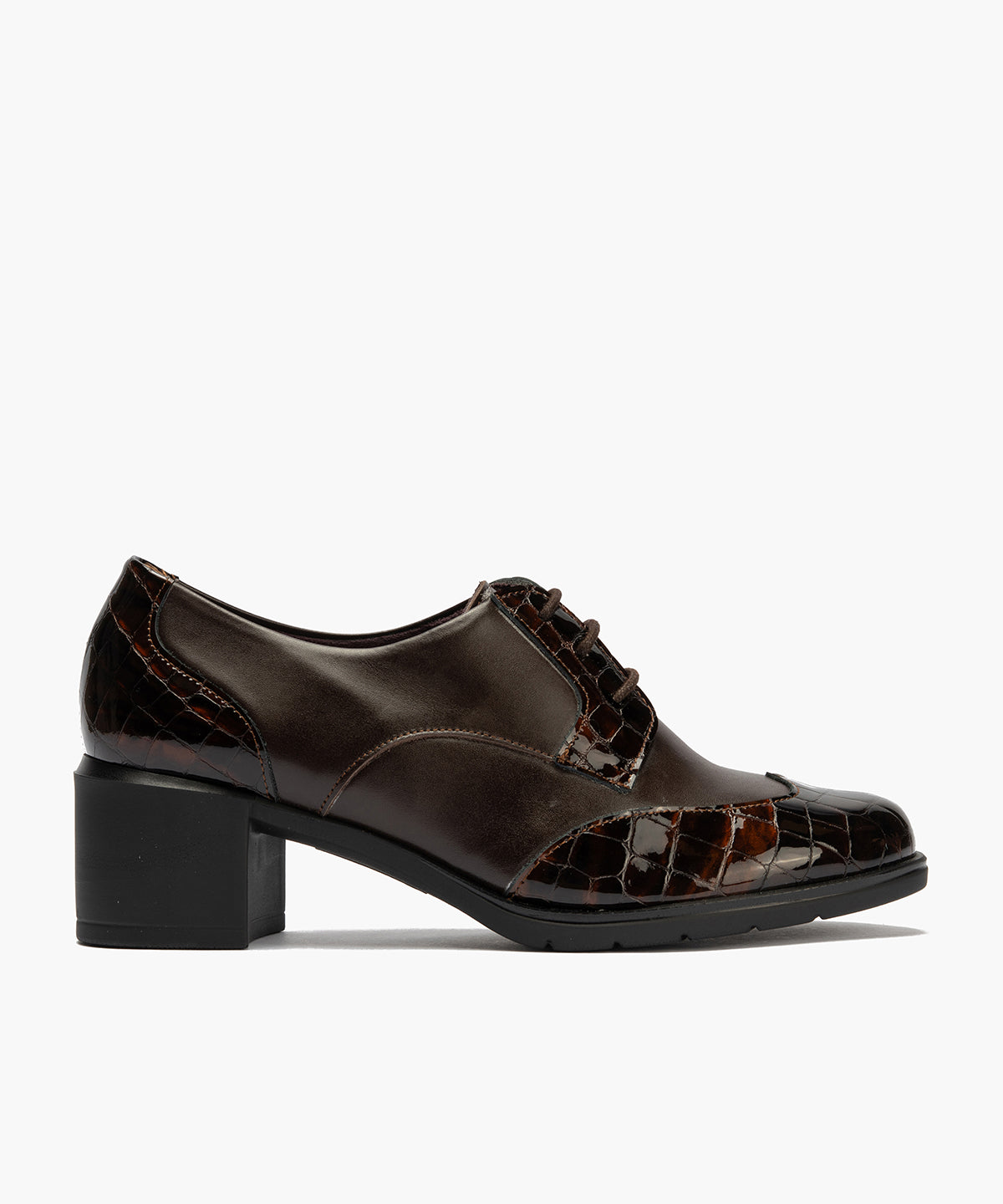 Blucher combinado charol coco con napa Marrón