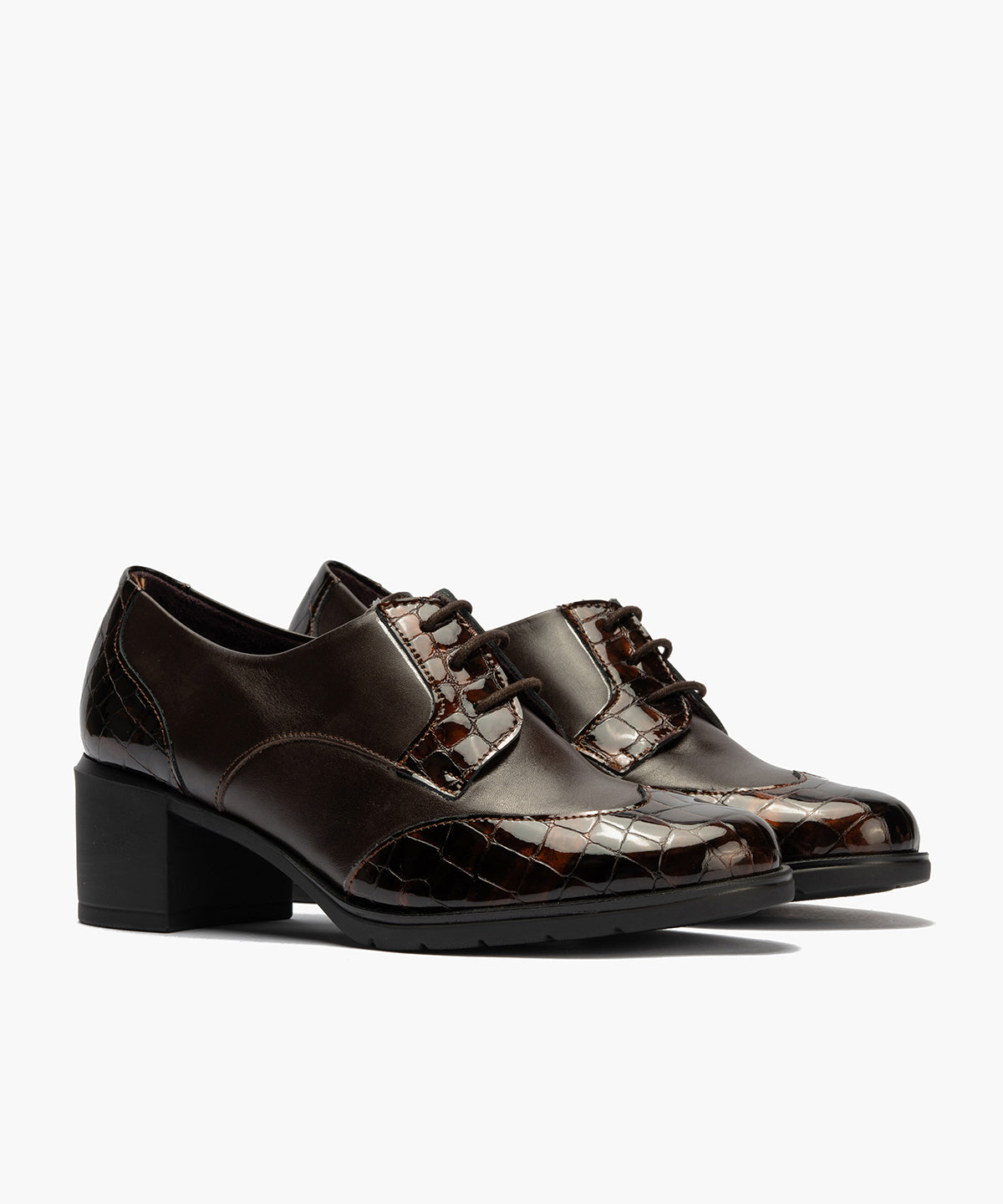 Blucher combinado charol coco con napa Marrón