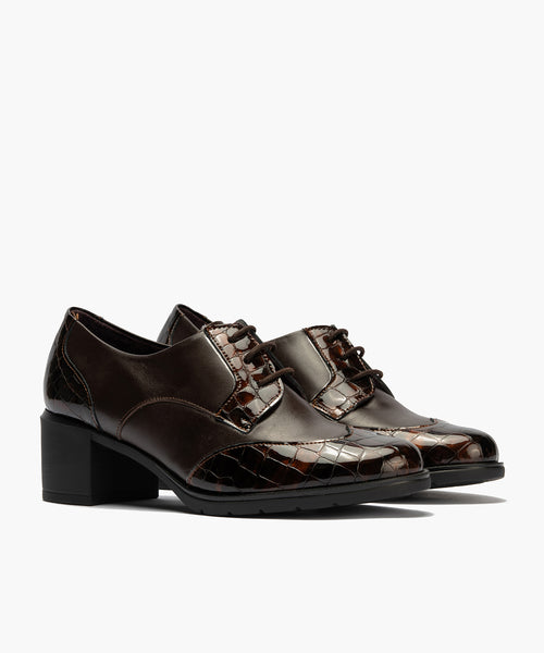 Blucher combinado charol coco con napa Marrón