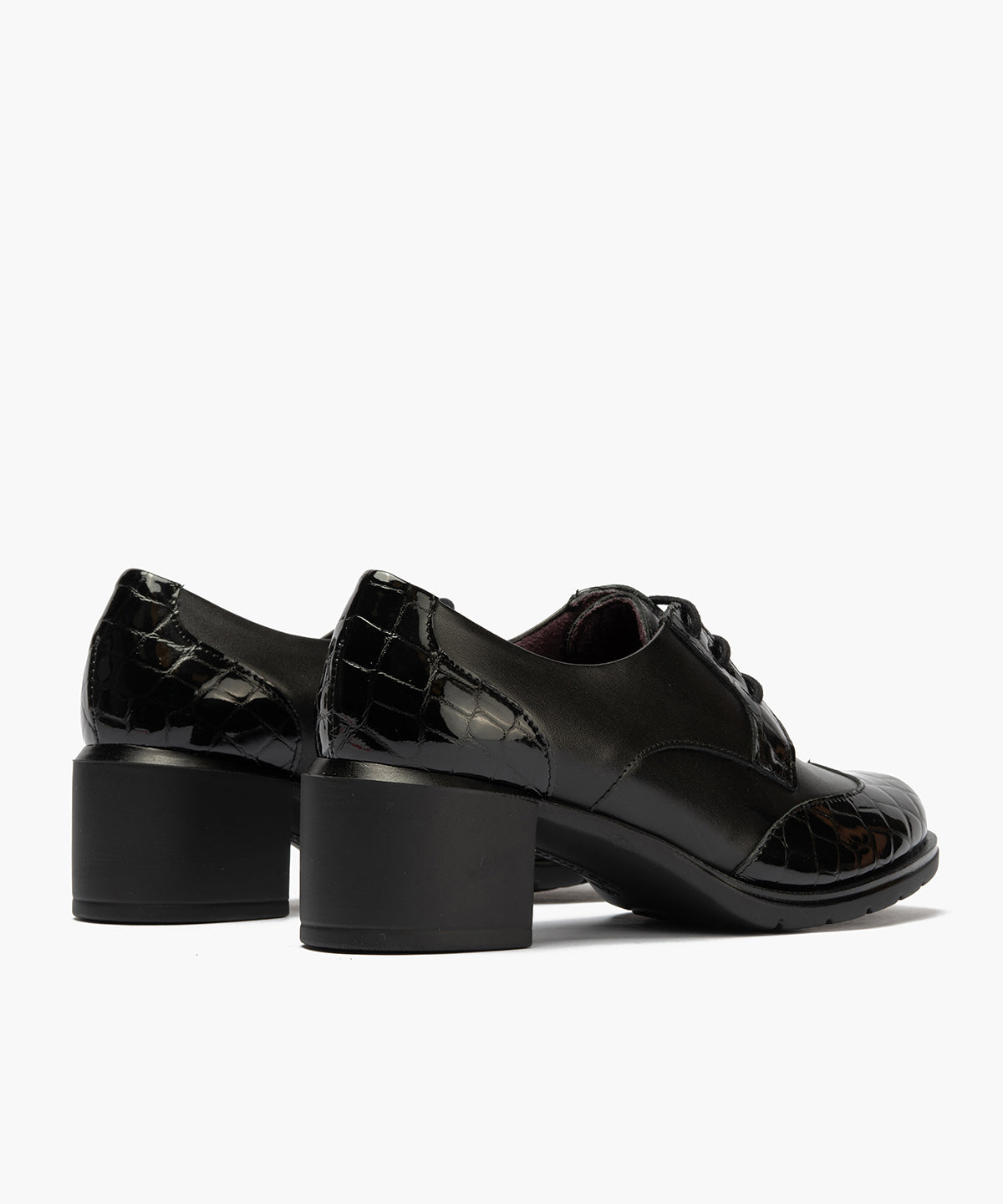 Blucher combinado charol coco con napa Negro